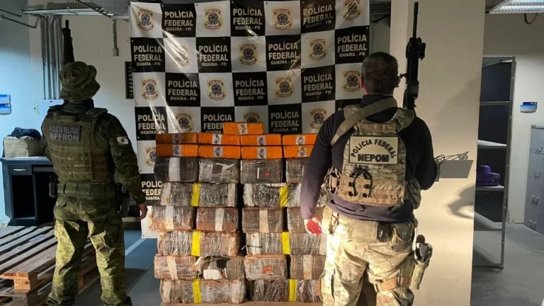 Armas e 750 quilos de maconha são apreendidos em área rural de Marechal Rondon