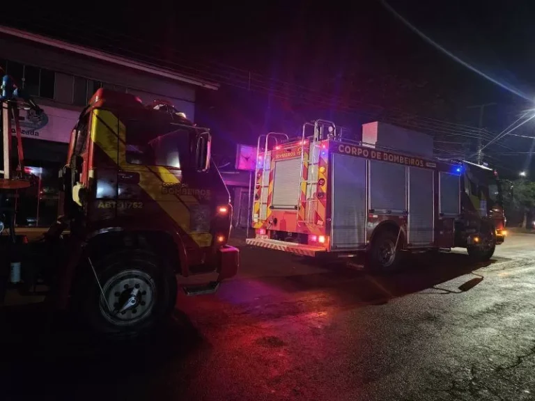 Padaria fica completamente destruída após incêndio em Palotina