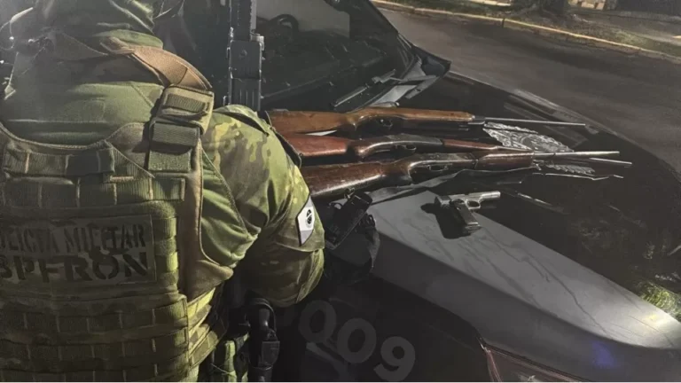 Homem é preso e pistola e espingardas são apreendidas em Pato Bragado