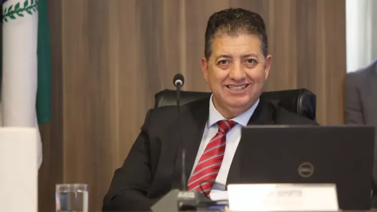 Projeto de lei que institui a campanha permanente de apoio às APAEs avança com Comissão de Constituição e Justiça